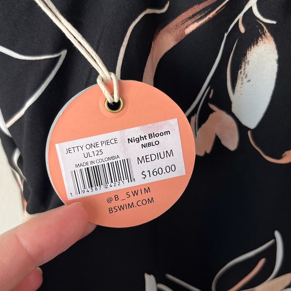 B. Swim jetty one piece floral one piece swimsuit NWT Med - Picture 6 of 9